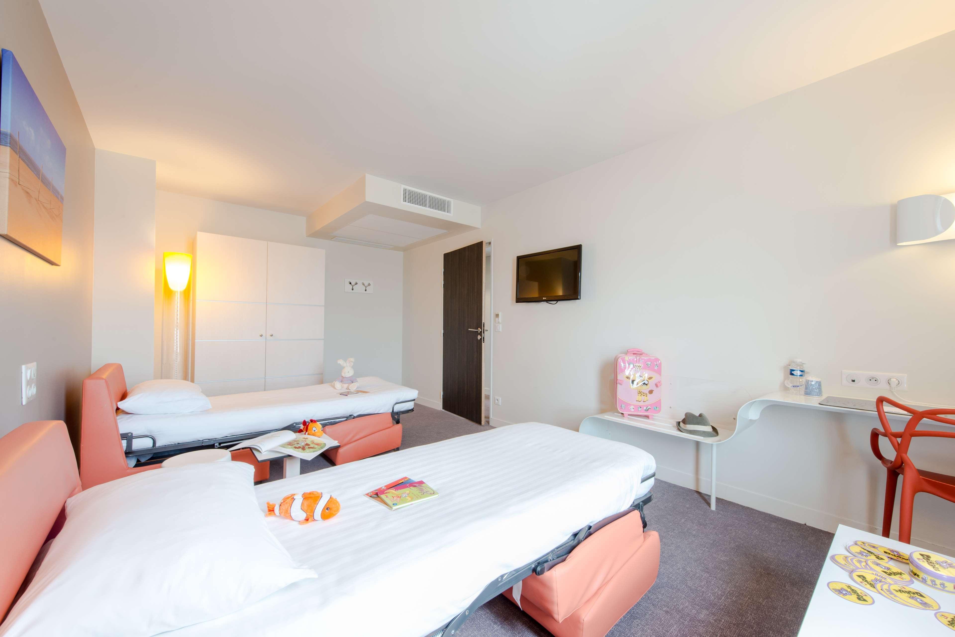 Hotel Confort La Rochelle Centre Les Minimes Экстерьер фото