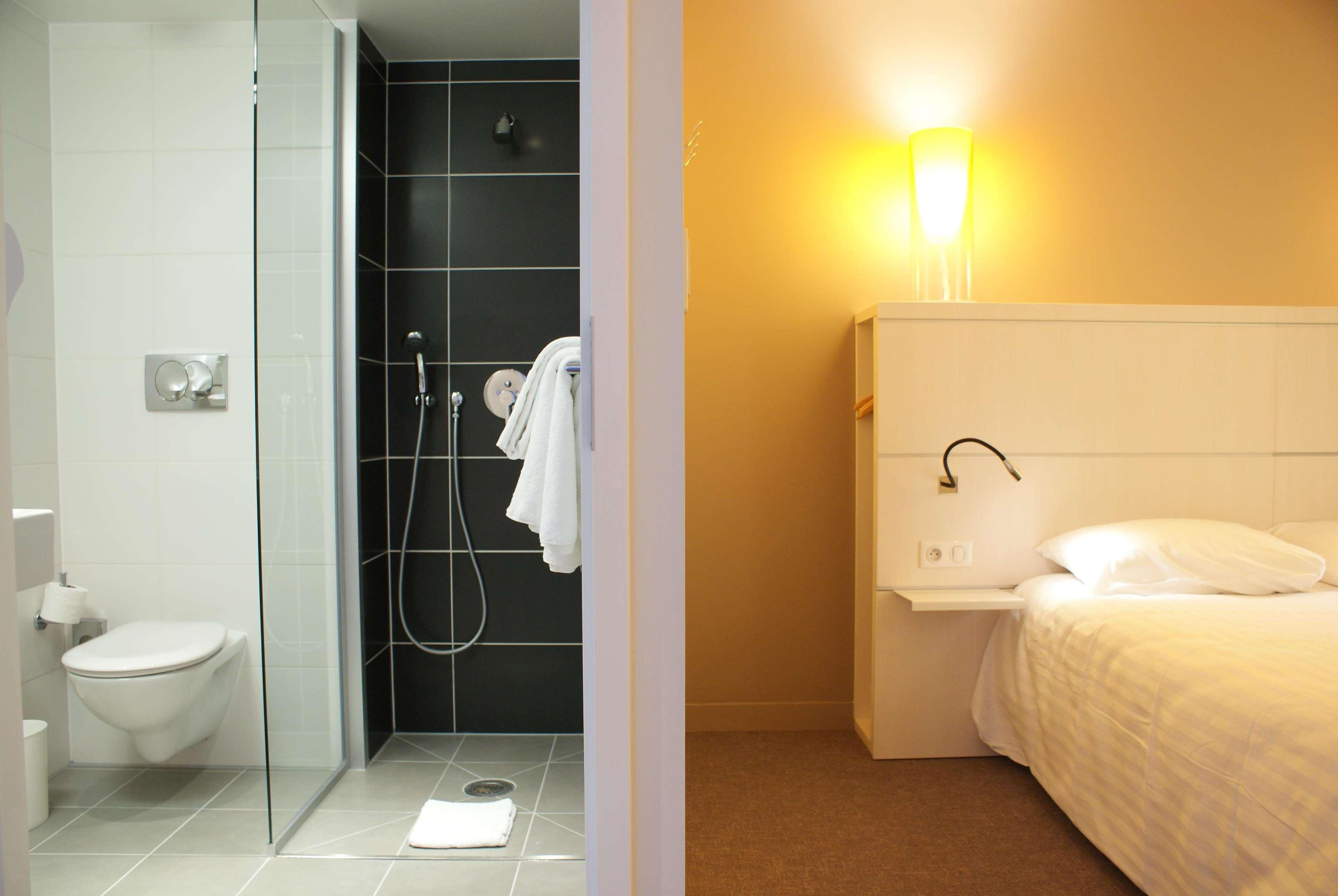 Hotel Confort La Rochelle Centre Les Minimes Экстерьер фото