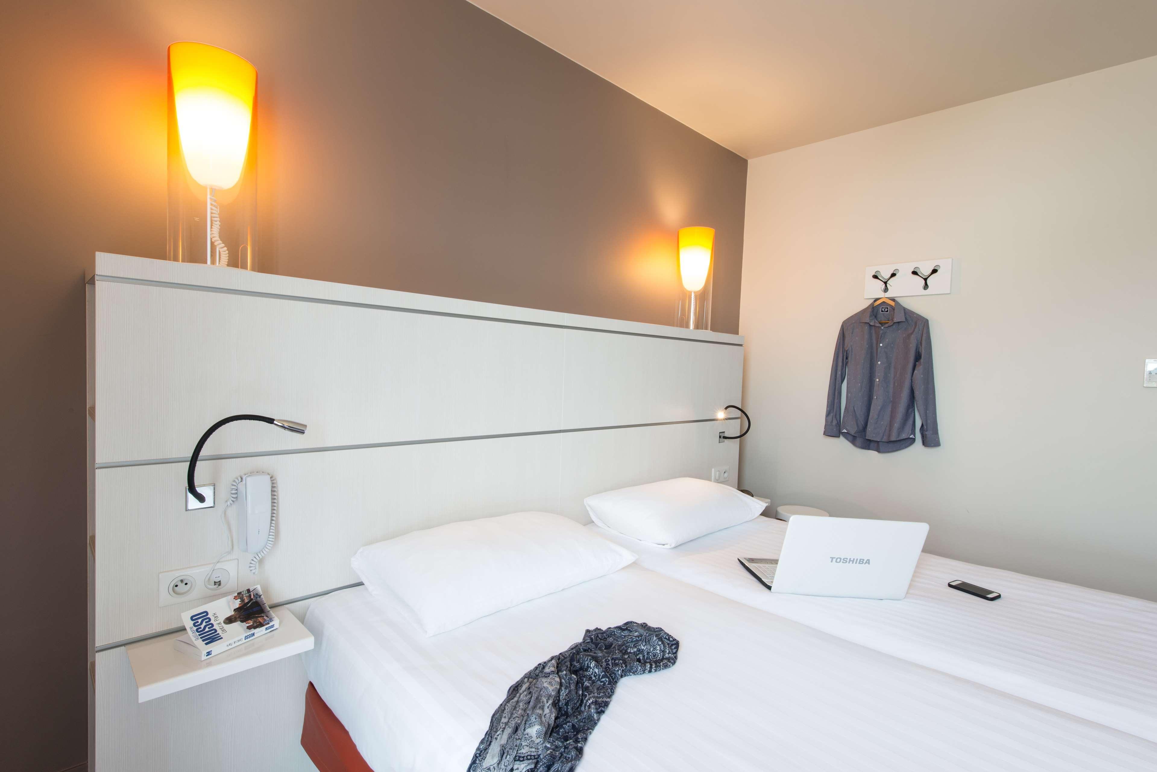 Hotel Confort La Rochelle Centre Les Minimes Экстерьер фото
