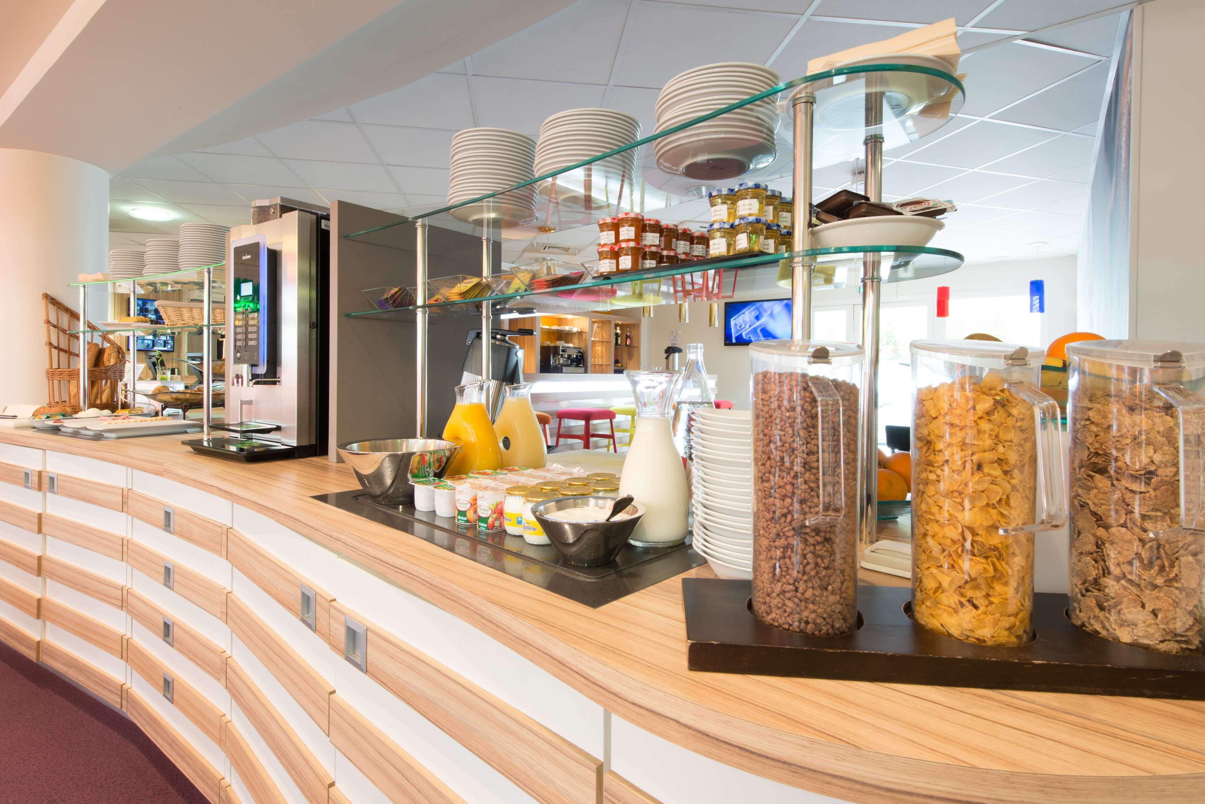 Hotel Confort La Rochelle Centre Les Minimes Экстерьер фото