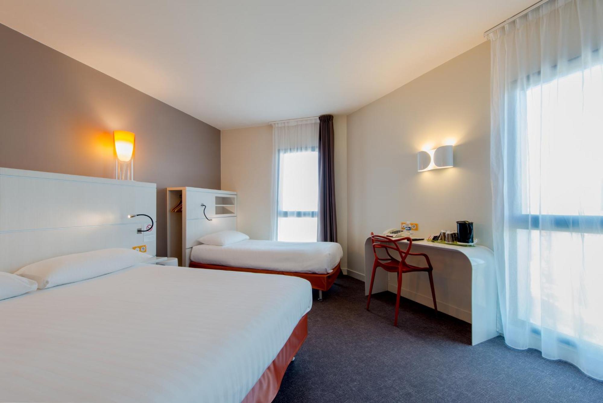 Hotel Confort La Rochelle Centre Les Minimes Экстерьер фото