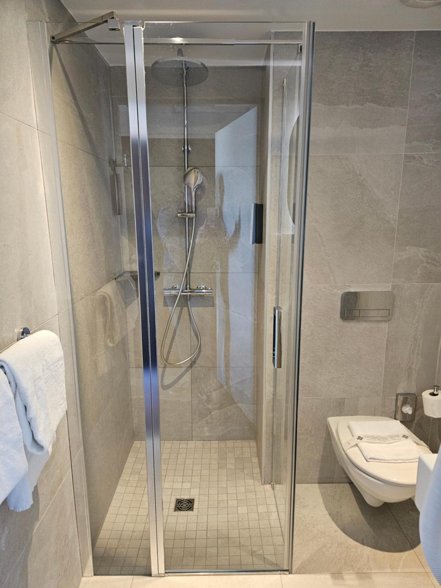 Hotel Confort La Rochelle Centre Les Minimes Экстерьер фото
